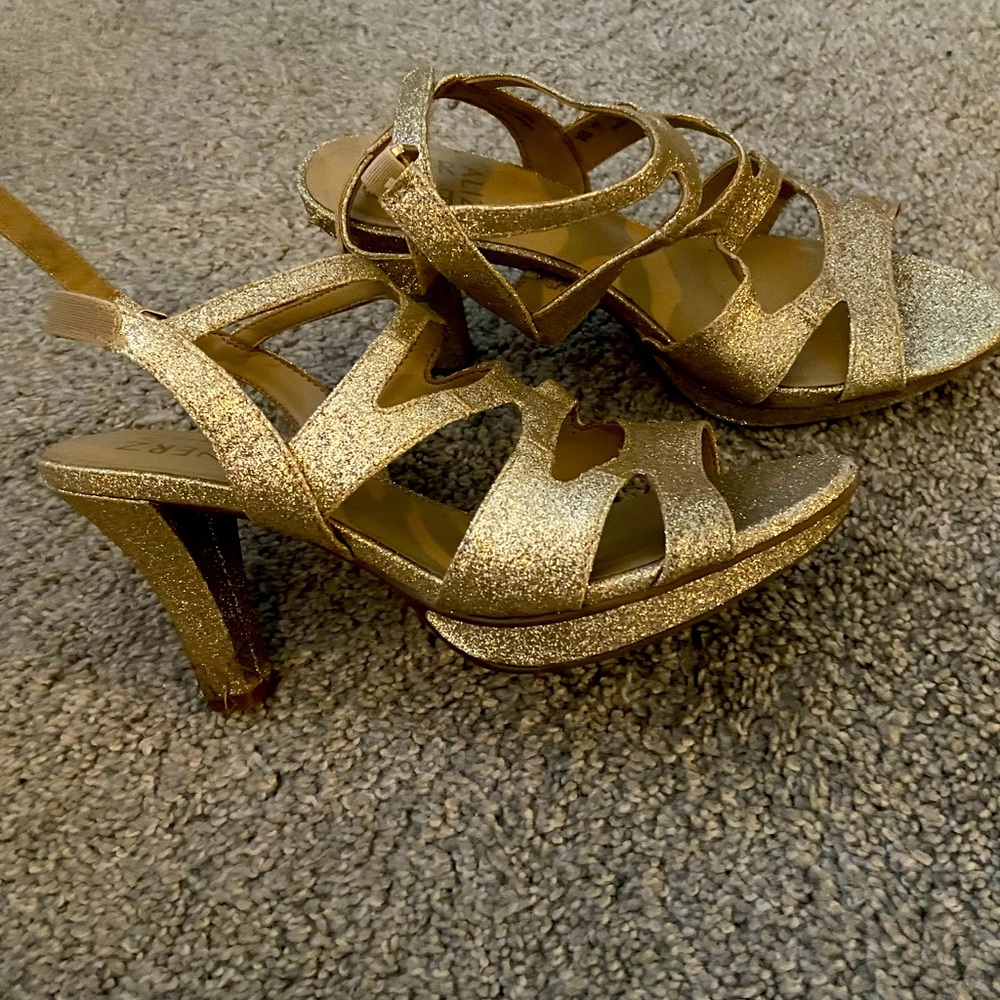 Gold sparkling 4inch heels